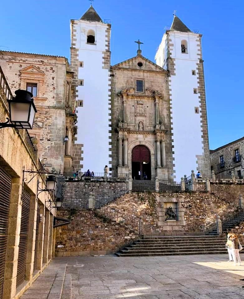 Las Cuatro Esquinas De Cáceres Exterior photo